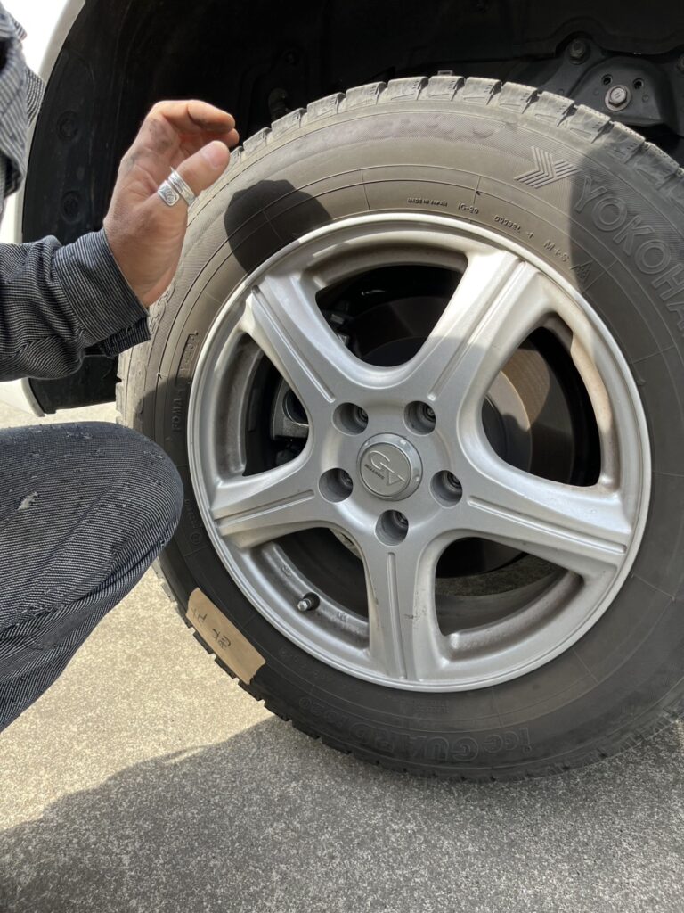 タイヤを取り付ける