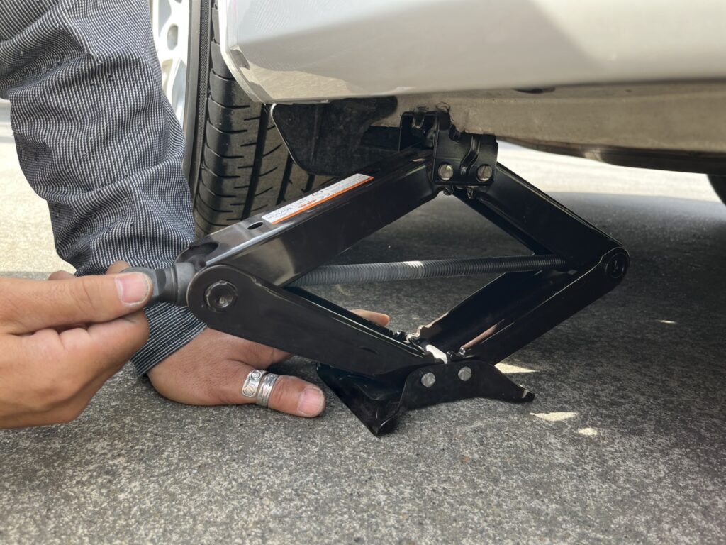 ジャッキアップ